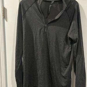 Lululemon Men’s half zip